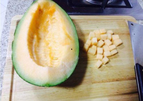 吃一个哈密瓜月饼会胖吗,吃一个真的会胖吗？